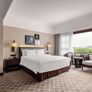 Premier King Room